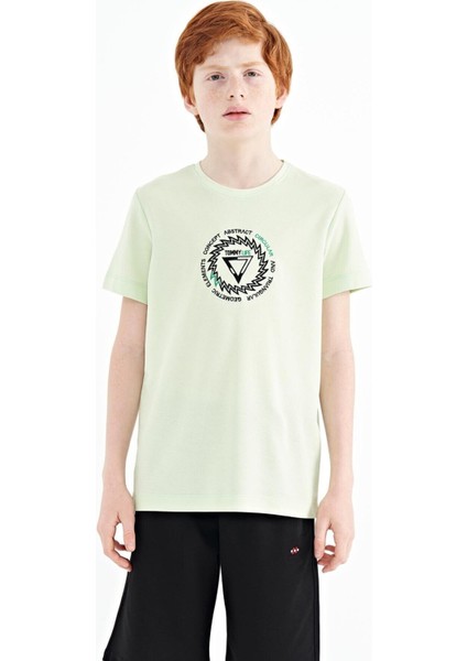 Açık Yeşil Nakış İşleme Detaylı O Yaka Standart Kalıp Erkek Çocuk T-Shirt - 11115