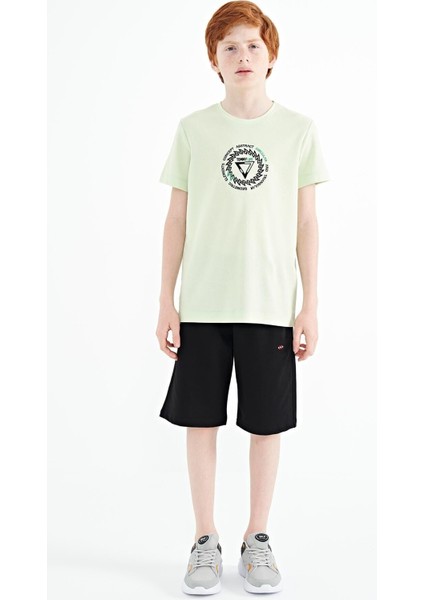 Açık Yeşil Nakış İşleme Detaylı O Yaka Standart Kalıp Erkek Çocuk T-Shirt - 11115