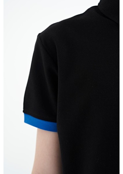 Siyah Ön Cep Detaylı Baskılı Standart Kalıp Polo Yaka Erkek Çocuk T-Shirt - 11102 indirimleri