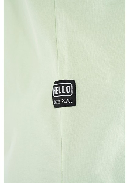 Açık Yeşil Yazı Baskılı O Yaka Standart Kalıp Erkek Çocuk T-Shirt - 11149 fırsatları