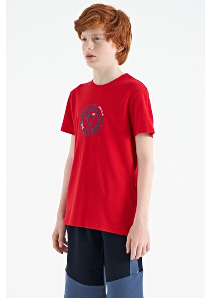 Kırmızı Nakış İşleme Detaylı O Yaka Standart Kalıp Erkek Çocuk T-Shirt - 11115 fırsatları