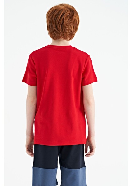 Kırmızı Nakış İşleme Detaylı O Yaka Standart Kalıp Erkek Çocuk T-Shirt - 11115