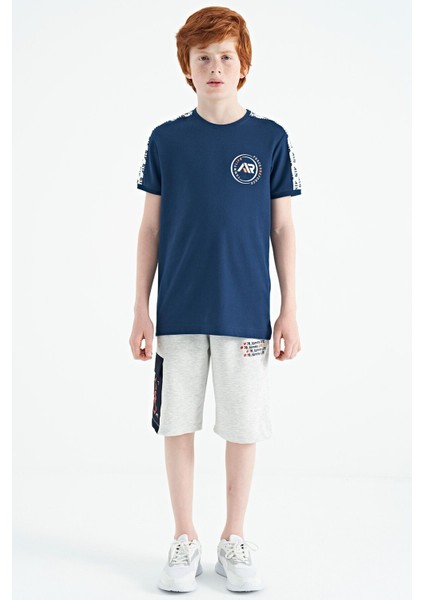 İndigo Omuz Baskı Detaylı Standart Kalıp O Yaka Erkek Çocuk T-Shirt - 11121 fiyatları