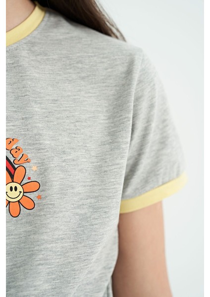 Gri Melanj Baskı Detaylı O Yaka Çok Renkli Bağlama Detaylı Kız Çocuk T-Shirt - 75113