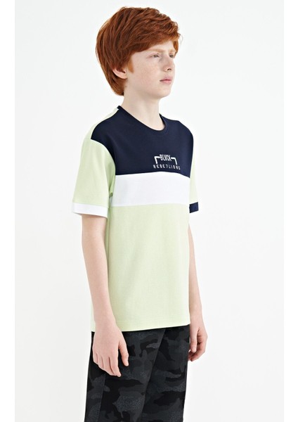 Açık Yeşil Renk Geçişli Nakışlı Oversize Erkek Çocuk T-Shirt - 11159
