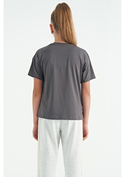 Koyu Gri O Yaka Yazı Baskılı Düşük Omuz Oversize Kız Çocuk T-Shirt - 75115