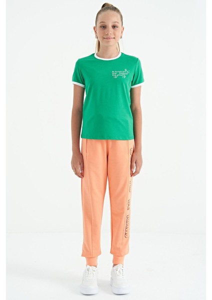 Yeşil Minimal Yazı Baskılı O Yaka Rahat Form Kısa Kollu Kız Çocuk T-Shirt - 75110
