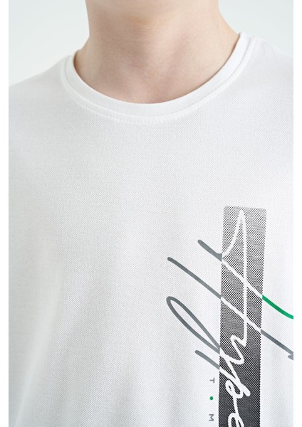 Beyaz Yazı Baskılı O Yaka Standart Kalıp Erkek Çocuk T-Shirt - 11119