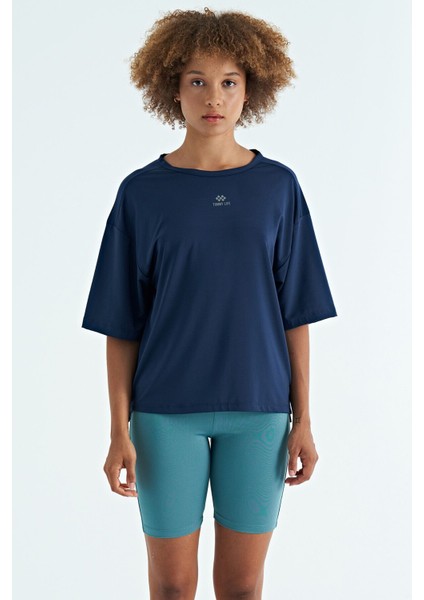 İndigo O Yaka Baskı Detaylı Oversize Kısa Kol Kadın T-Shirt - 97263