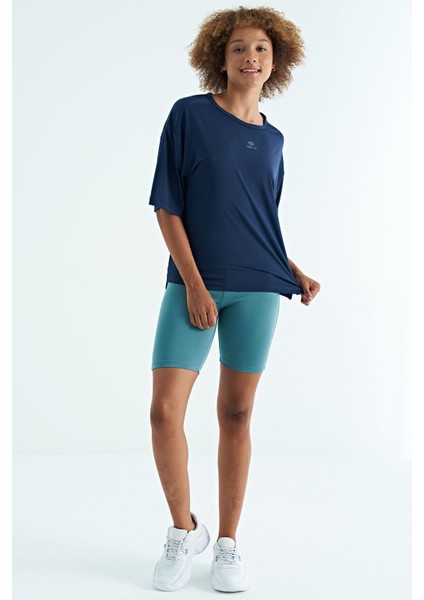 İndigo O Yaka Baskı Detaylı Oversize Kısa Kol Kadın T-Shirt - 97263