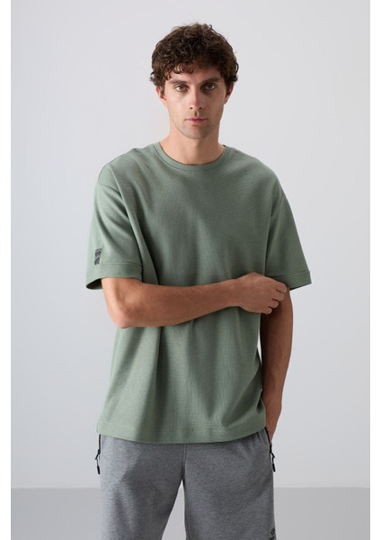 Açık Yeşil Pamuklu Kalın Yüzeyi Dokulu Oversize Fit Basic Erkek T-Shirt - 88339