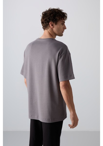 Koyu Gri Pamuklu Kalın Yumuşak Dokulu Oversize Fit Baskılı Erkek T-Shirt - 88324