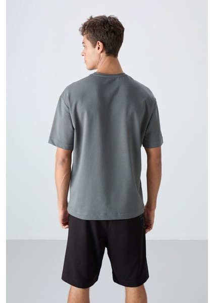 Haki Pamuklu Kalın Yumuşak Dokulu Oversize Fit Baskılı Erkek T-Shirt - 88344