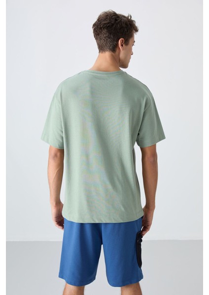 Açık Yeşil Pamuklu Kalın Yumuşak Dokulu Oversize Fit Baskılı Erkek T-Shirt - 88334