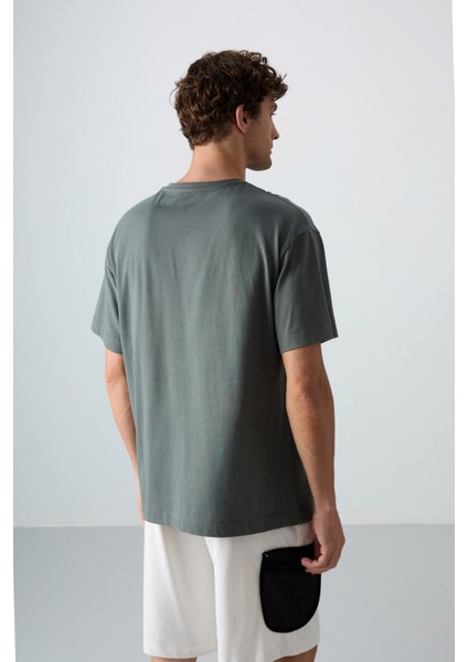 Haki Pamuklu Kalın Yumuşak Dokulu Oversize Fit Baskılı Erkek T-Shirt - 88329