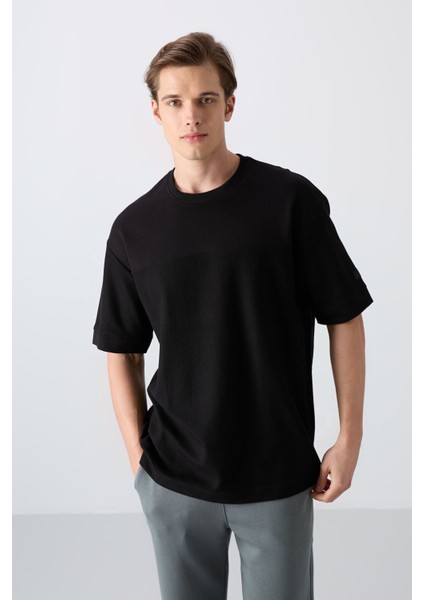 Siyah Pamuklu Kalın Yüzeyi Dokulu Oversize Fit Basic Erkek T-Shirt - 88340
