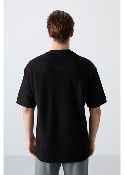 Siyah Pamuklu Kalın Yüzeyi Dokulu Oversize Fit Basic Erkek T-Shirt - 88340