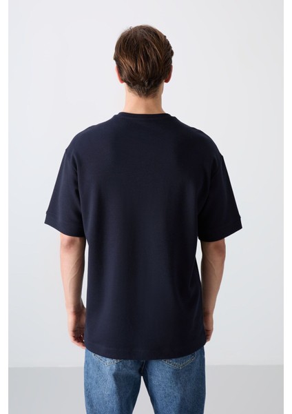 Lacivert Pamuklu Kalın Yumuşak Dokulu Oversize Fit Baskılı Erkek T-Shirt - 88320