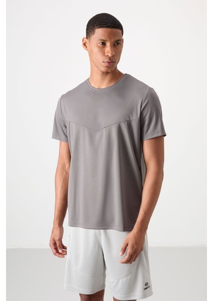 Koyu Gri Polyester Nefes Alan Dokulu İnce Esnek Standart Fit Erkek Performans T-Shirt - 88391