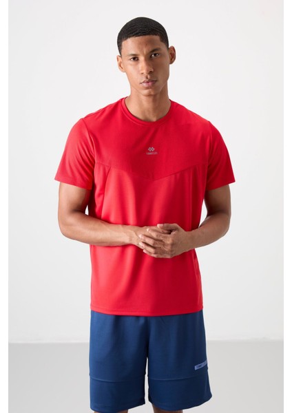 Kırmızı Polyester Nefes Alan Dokulu İnce Esnek Standart Fit Erkek Performans T-Shirt - 88391