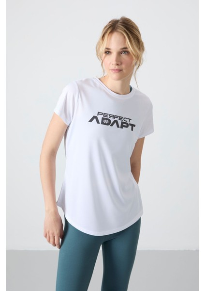 Beyaz Polyester Nefes Alan Dokulu İnce Esnek Standart Fit Performans Kadın T-Shirt - 97283