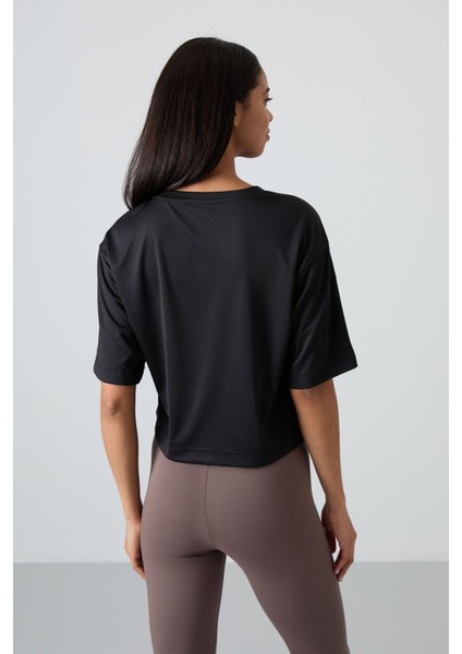Siyah Polyester Nefes Alan Dokulu İnce Esnek Oversize Fit Performans Kadın T-Shirt - 97284