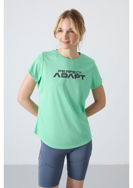 Su Yeşili Polyester Nefes Alan Dokulu İnce Esnek Standart Fit Performans Kadın T-Shirt - 97283
