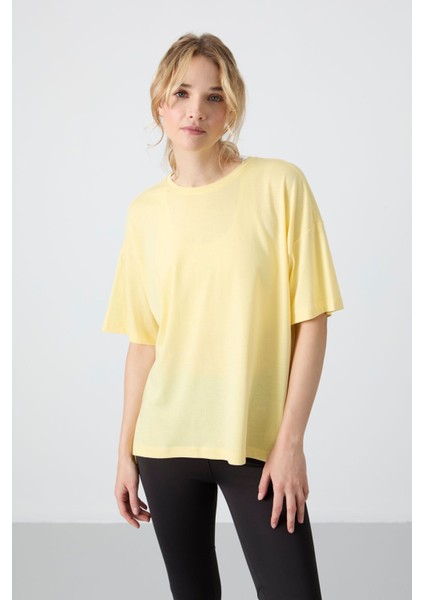 Sarı Penye Modal Yumuşak Tuşeli Oversize Fit Basic Kadın T-Shirt- 97285