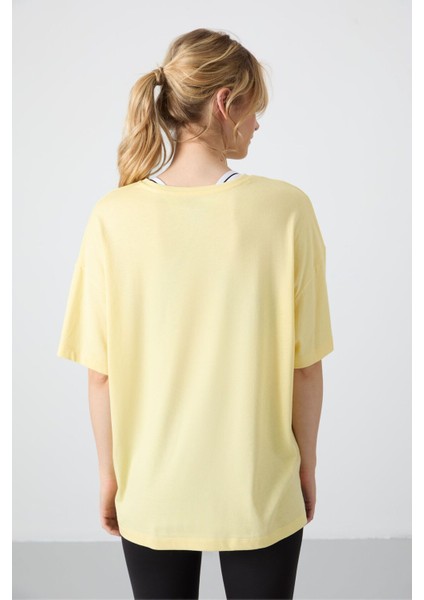 Sarı Penye Modal Yumuşak Tuşeli Oversize Fit Basic Kadın T-Shirt- 97285