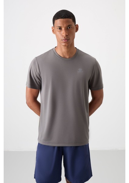Koyu Gri O Yaka Standart Kalıp Logo Desenli Aktif Spor Erkek T-Shirt - 88255