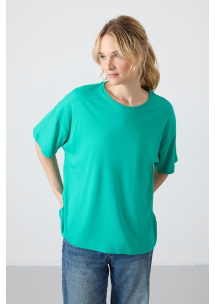 Deniz Yeşili Penye Modal Yumuşak Tuşeli Oversize Fit Basic Kadın T-Shirt- 97285