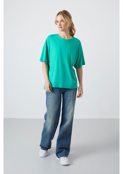 Deniz Yeşili Penye Modal Yumuşak Tuşeli Oversize Fit Basic Kadın T-Shirt- 97285