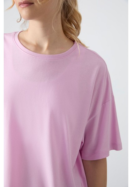 Pembe Penye Modal Yumuşak Tuşeli Oversize Fit Basic Kadın T-Shirt- 97285