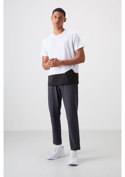Beyaz Polyester Nefes Alan Dokulu İnce Esnek Standart Fit Erkek Performans T-Shirt - 88383