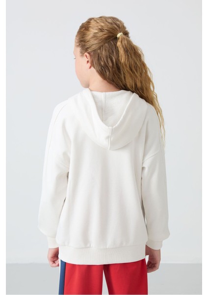 Ekru Pamuklu Içi Tüylü Yumuşak Dokulu Standart Fit Nakışlı Kız Çocuk sweatshirt - 75149
