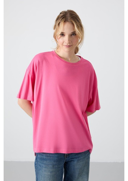 Şeker Pembe Penye Modal Yumuşak Tuşeli Oversize Fit Basic Kadın T-Shirt- 97285