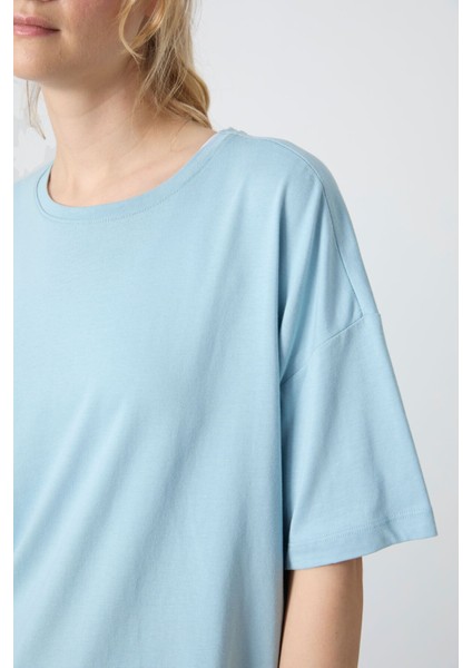 Açık Mavi Penye Modal Yumuşak Tuşeli Oversize Fit Basic Kadın T-Shirt- 97285
