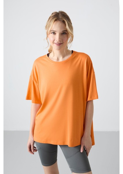 Tommy Life Oranj Penye Modal Yumuşak Tuşeli Oversize Fit Basic Kadın T-Shirt- 97285