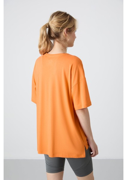 Tommy Life Oranj Penye Modal Yumuşak Tuşeli Oversize Fit Basic Kadın T-Shirt- 97285