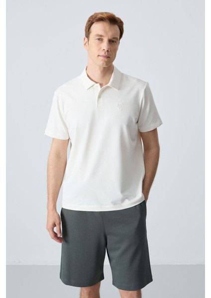 Tommy Life Ekru Basic Göğüs Logolu Standart Kalıp Triko Polo Yaka Erkek T-Shirt - 87768