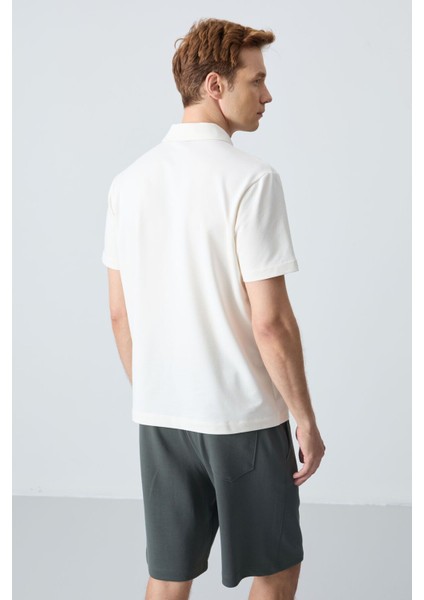 Tommy Life Ekru Basic Göğüs Logolu Standart Kalıp Triko Polo Yaka Erkek T-Shirt - 87768