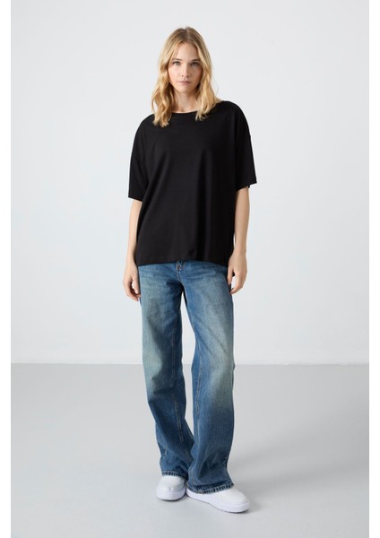 Siyah Penye Modal Yumuşak Tuşeli Oversize Fit Basic Kadın T-Shirt- 97285