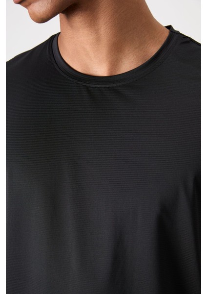 Siyah Polyester Nefes Alan Dokulu İnce Esnek Standart Fit Erkek Performans T-Shirt - 88383 modelleri