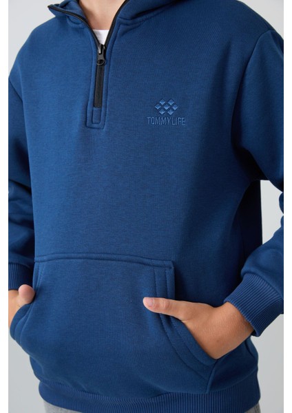 Parlament Pamuklu Kalın İçi Tüylü Yumuşak Dokulu Standart Fit Nakışlı Erkek Çocuk Sweatshirt - 11244