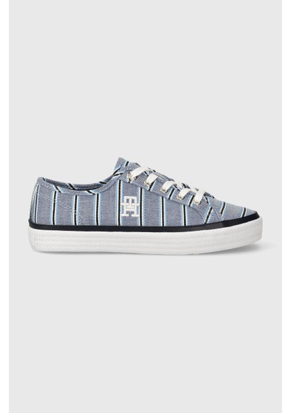 Canvas Sneaker