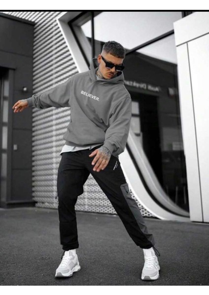 Erkek Nardo Gri Believer Baskılı Oversize Sweatshirt fırsatları