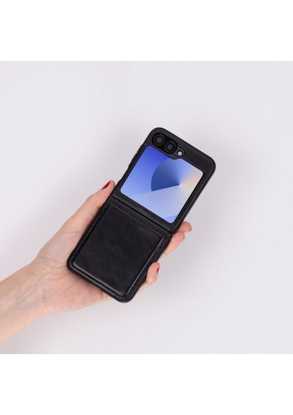 Samsung Galaxy Z Flip6 Uyumlu Deri Arka Kapak Parlak Siyah fiyatları