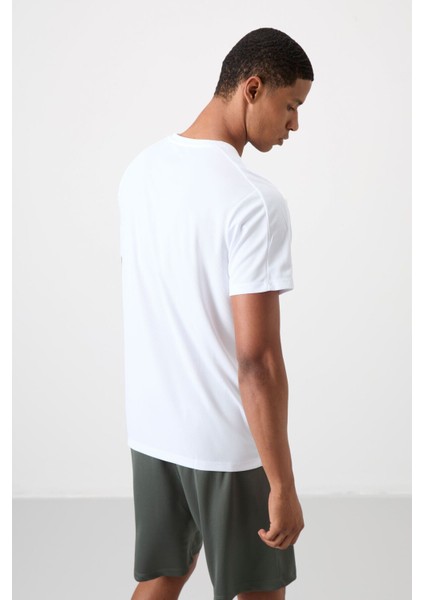 Tommy Life Beyaz Polyester Nefes Alan Dokulu Ince Esnek Standart Fit Erkek Performans T-Shirt - 88390