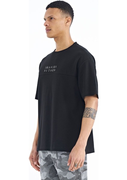 Siyah Yazı Nakışlı Oversize O Yaka Erkek T-Shirt - 88178