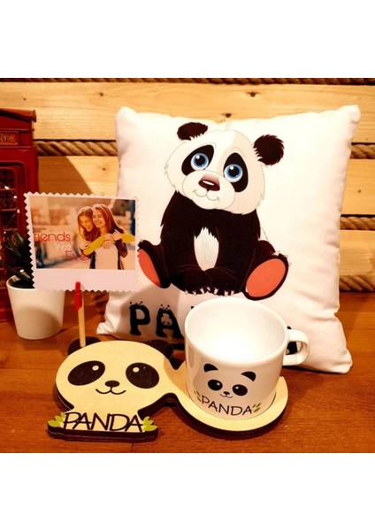 Sevimli Panda 3D Figürlü Kupa ve Puf Yastık Arkadaşa Hediye